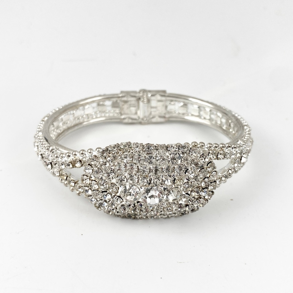 Vintage Silver tone Encrusted Clear Rhinestone Clamper Cuff Bracelet. Bridal - Picture 2 of 8